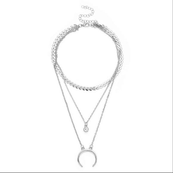 3/$35 Silver Horn & Arrow Pendant Chain Necklace - Picture 2 of 3